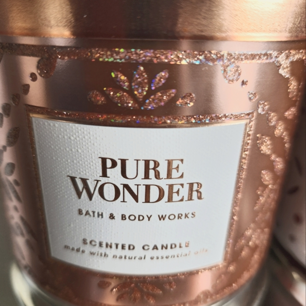 Bath and Body Works Pure Wonder 3 Wick candle